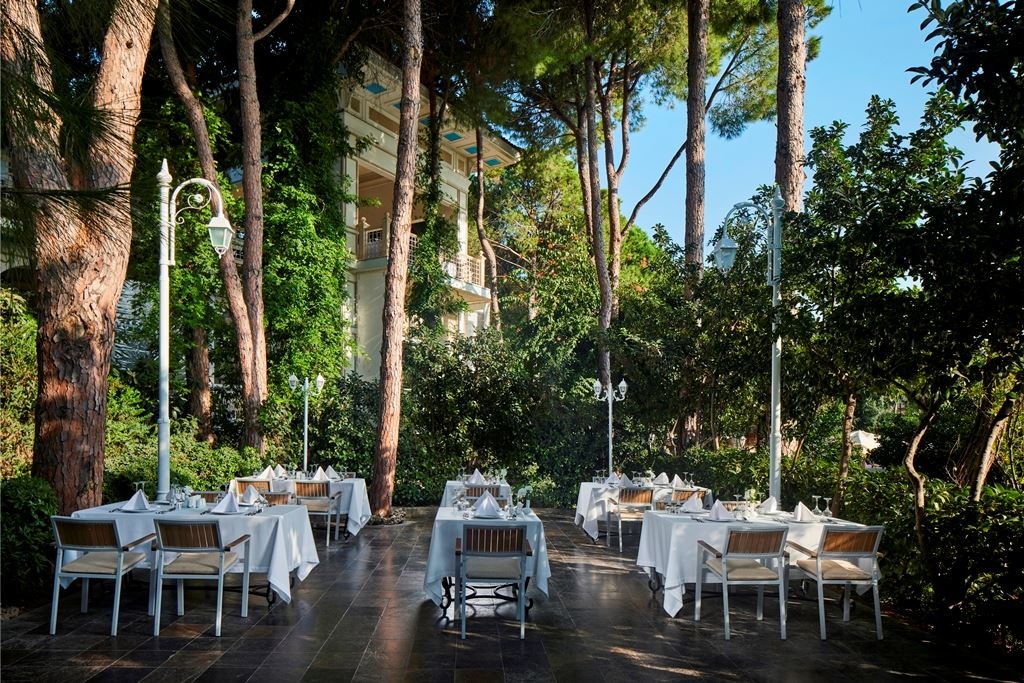 restaurants-elia-greek-a-la-carte-restoran