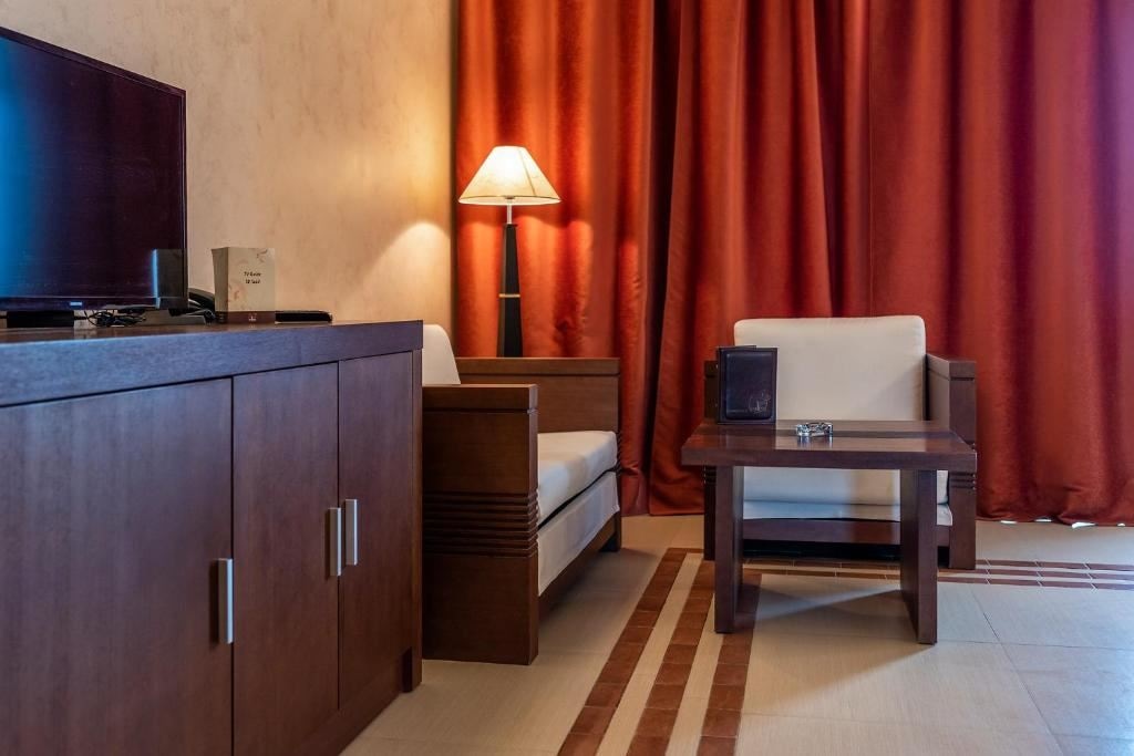 rooms-single-wchild-standard-room