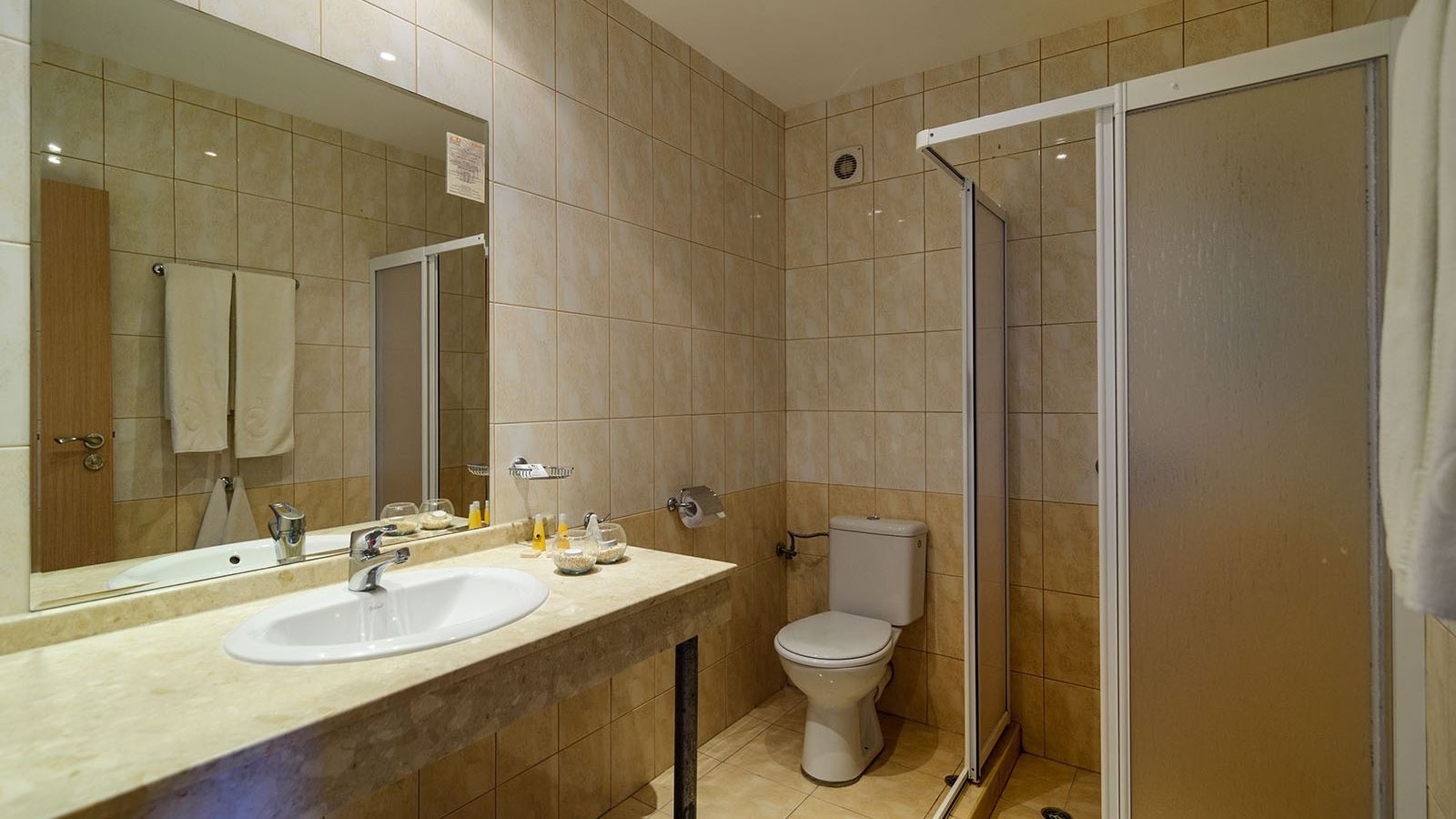 rooms-twin-comfort-room-balcony-or-terrace