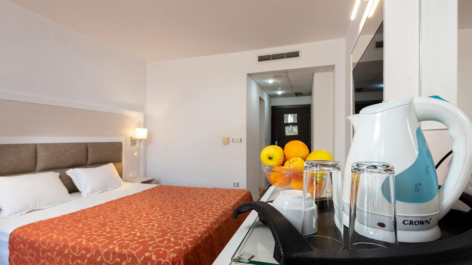 rooms-single-wchild-standard-room-balcony