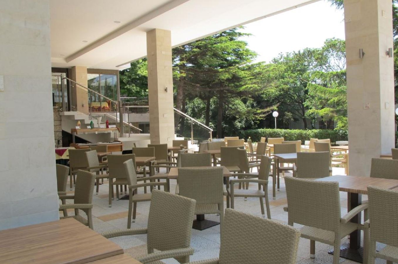restaurants-restaurants