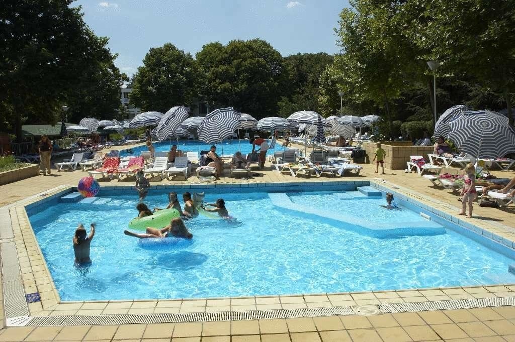 pools-pools