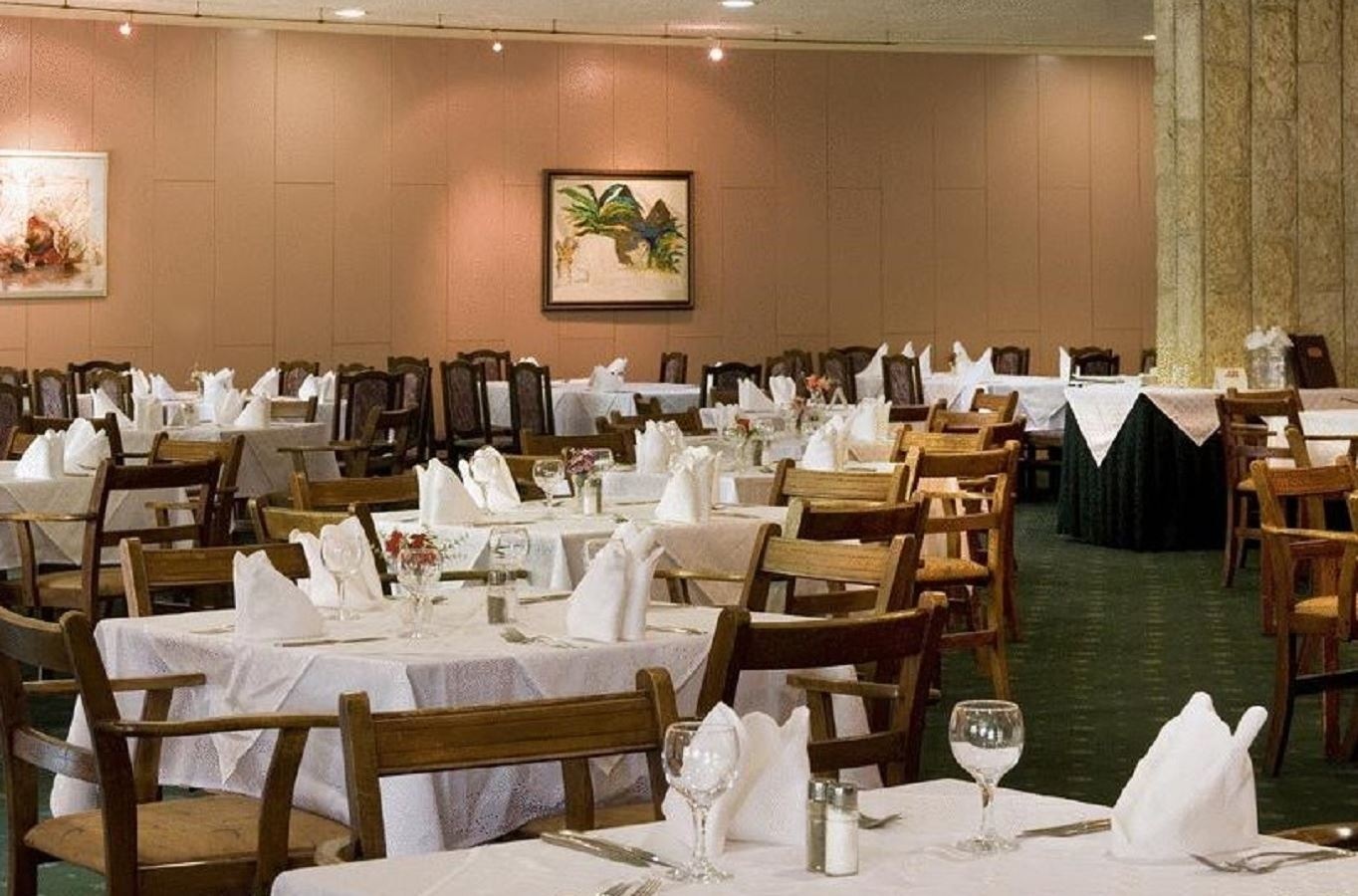 restaurants-restaurants