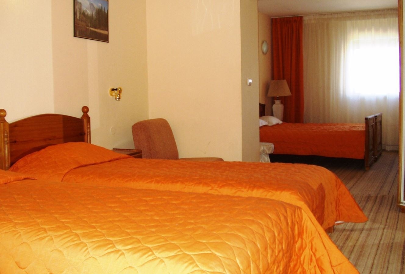 rooms-standard-family-room-balcony