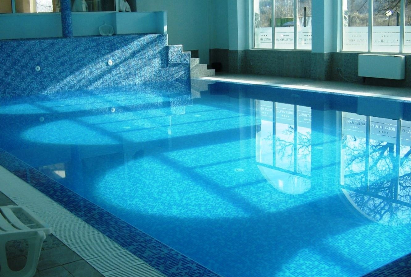 pools-indoor-pool