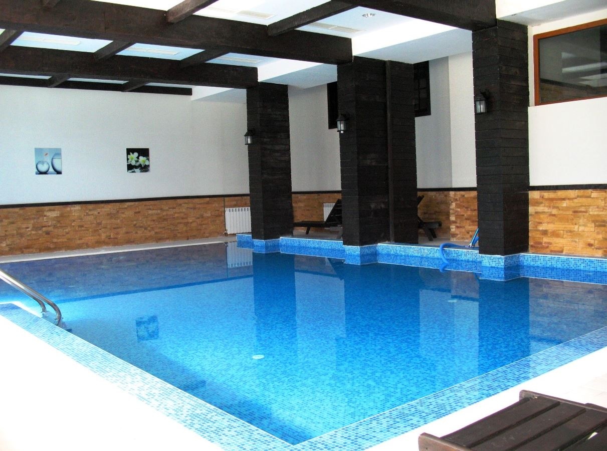 pools-indoor-pool