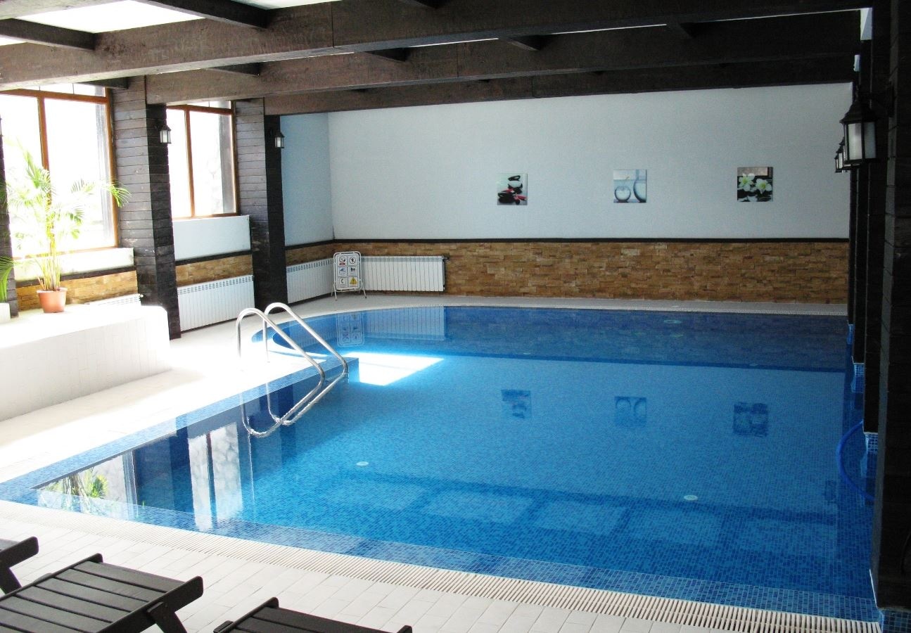pools-indoor-pool