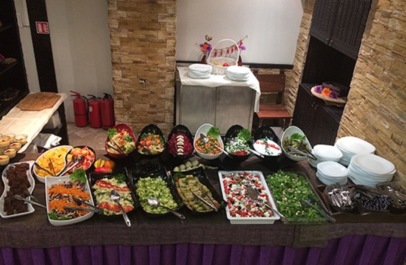 restaurants-restaurant