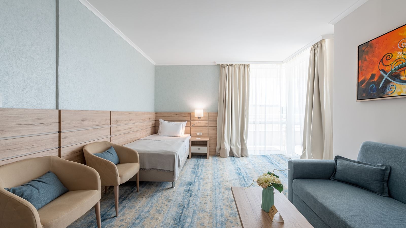 rooms-standard-apartment-balcony