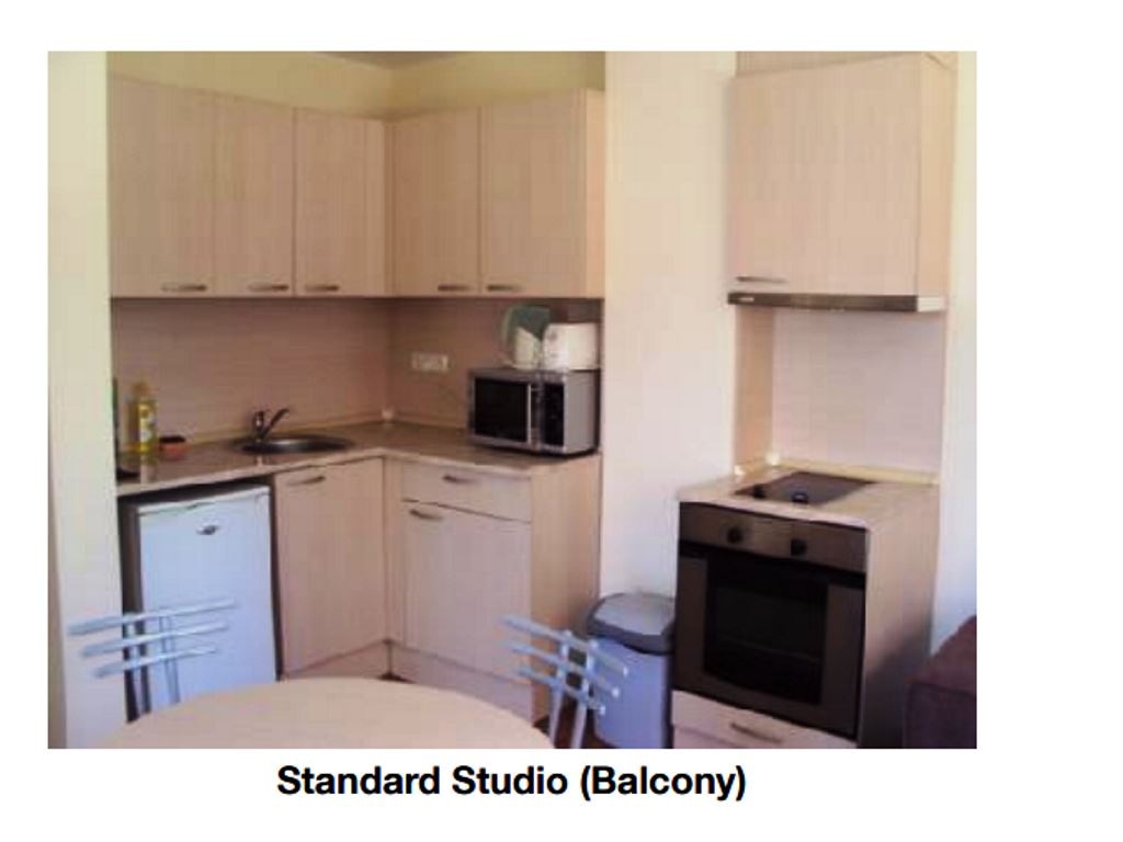 rooms-standard-studio-balcony