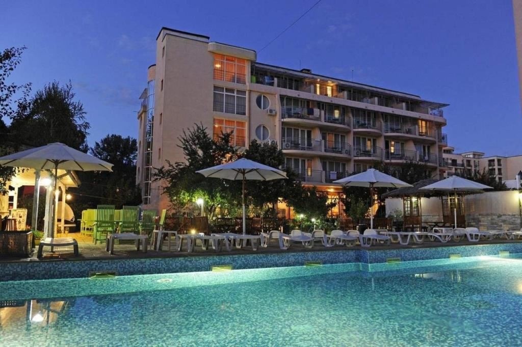 general-main-building