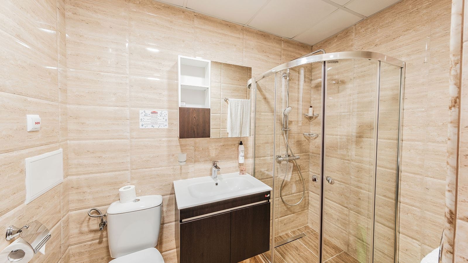 rooms-singleuse-standard-studio-balcony-or-terrace