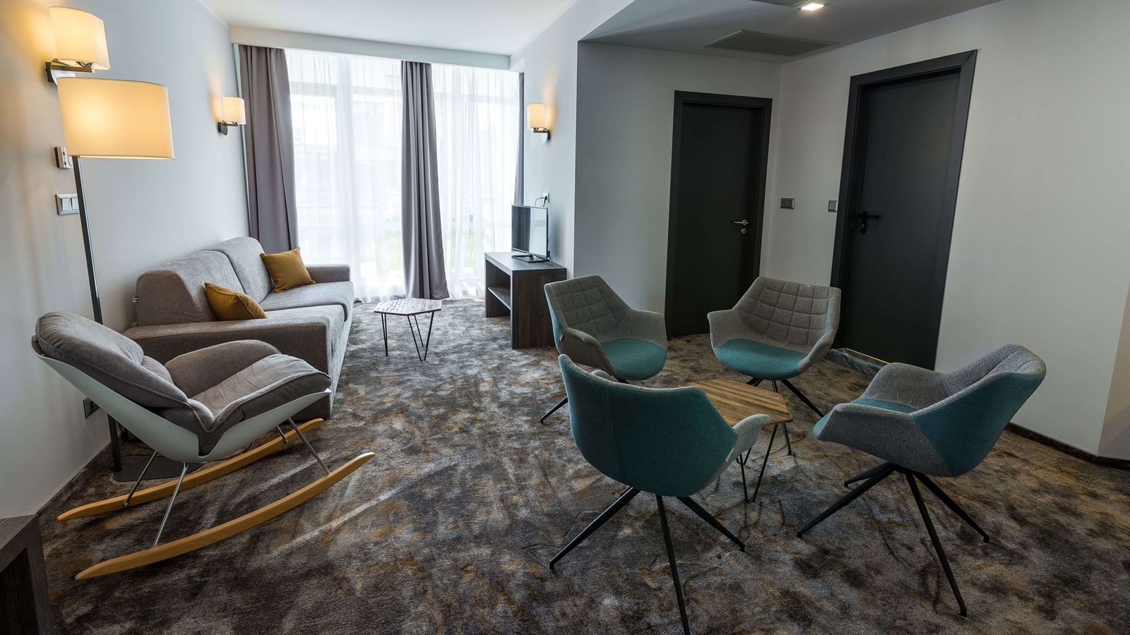 rooms-executive-suite