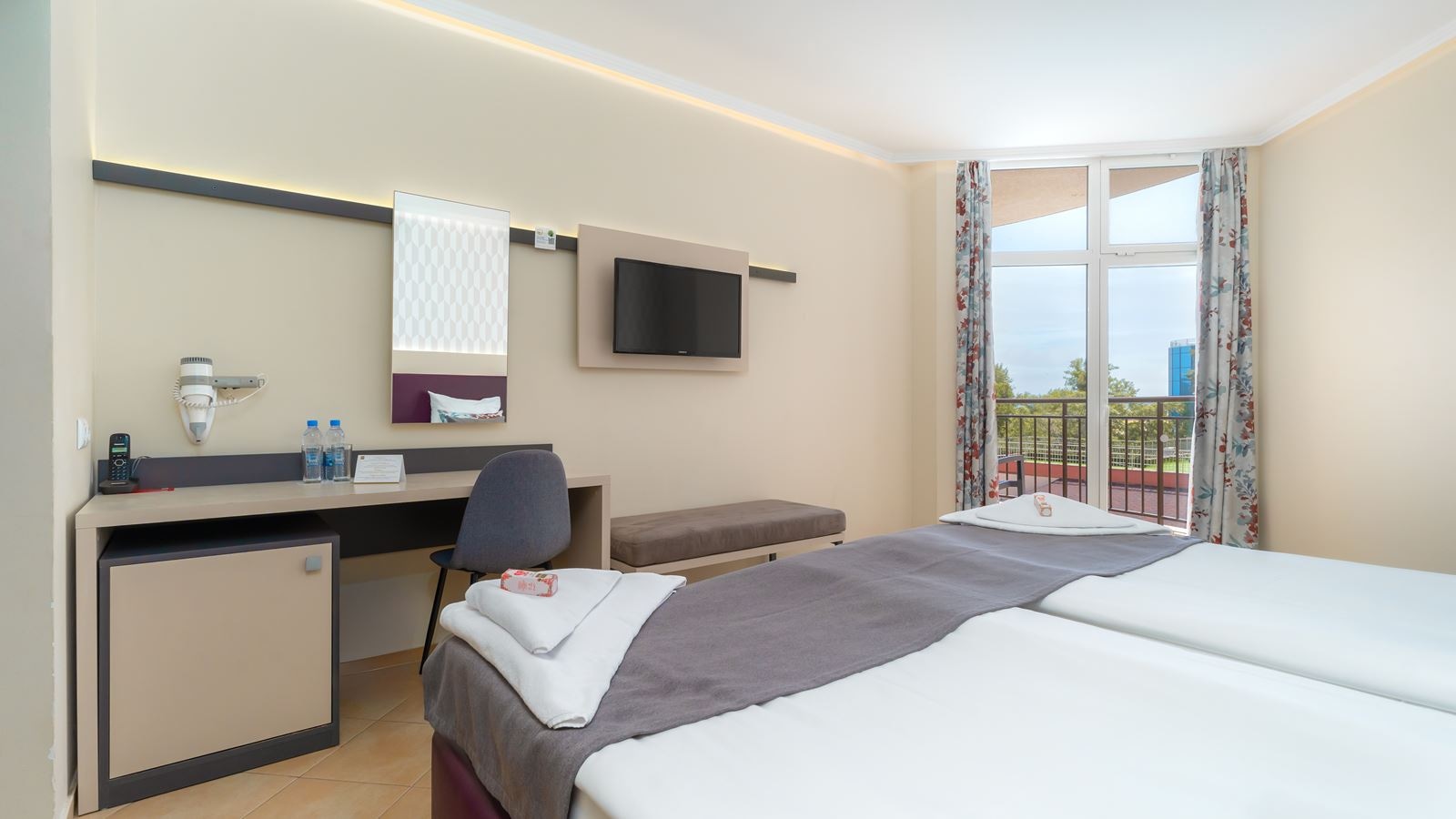 rooms-single-use-standard-room-balcony