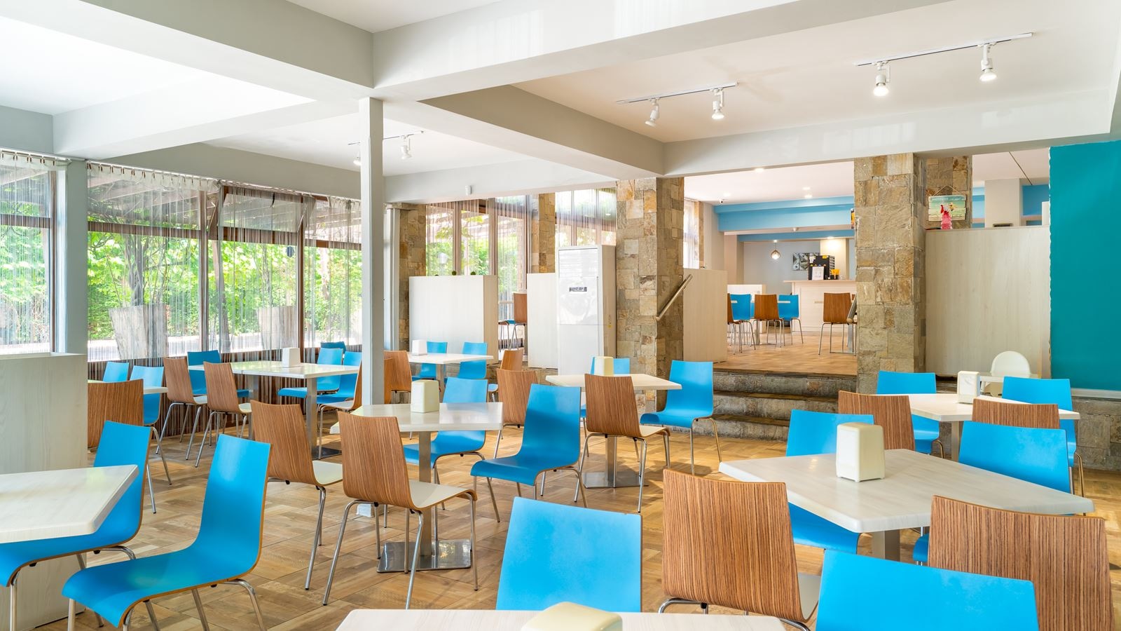 restaurants-main-restaurant