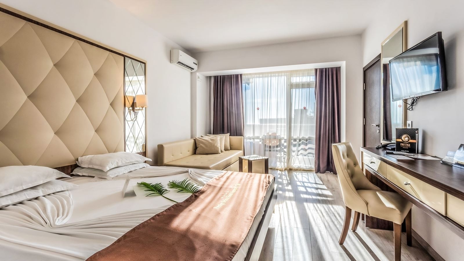 rooms-double-deluxe-room