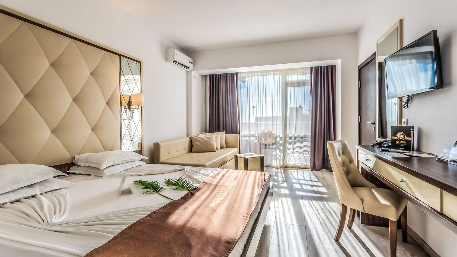 rooms-double-deluxe-room