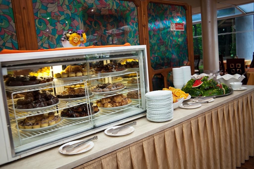 restaurants-restaurants