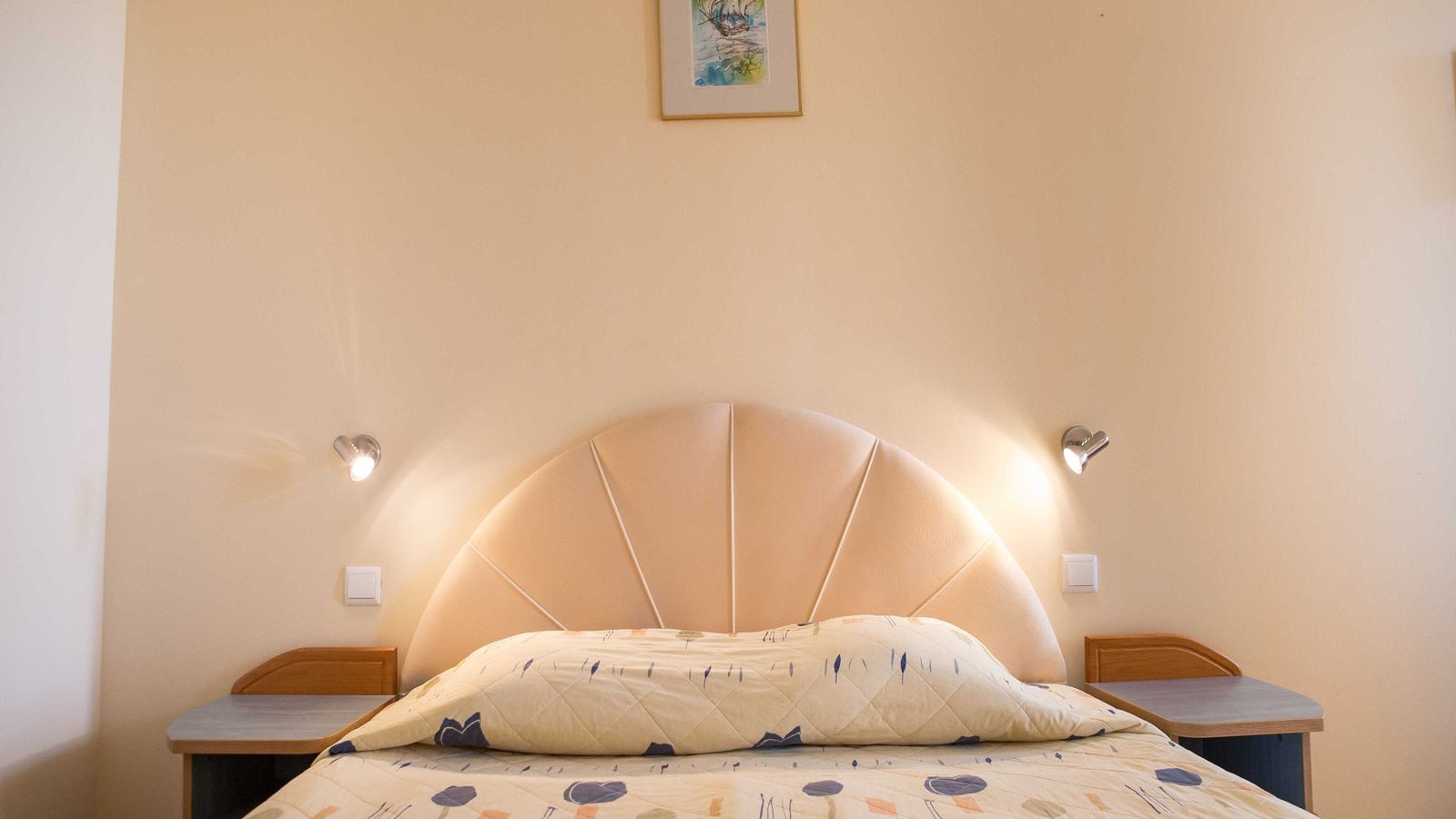 rooms-standard-room-economy