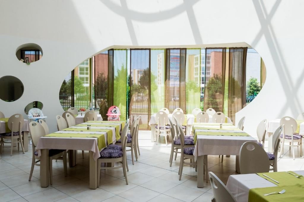 restaurants-restaurants