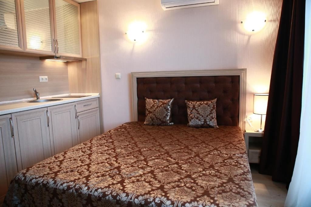 rooms-standard-studio-balcony