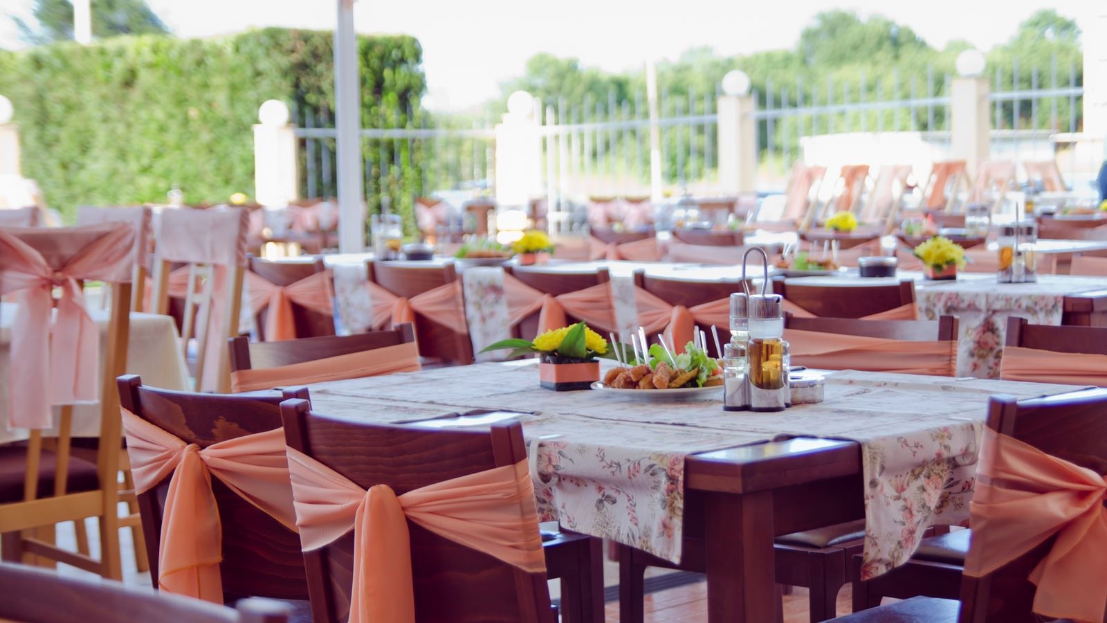 restaurants-restaurants