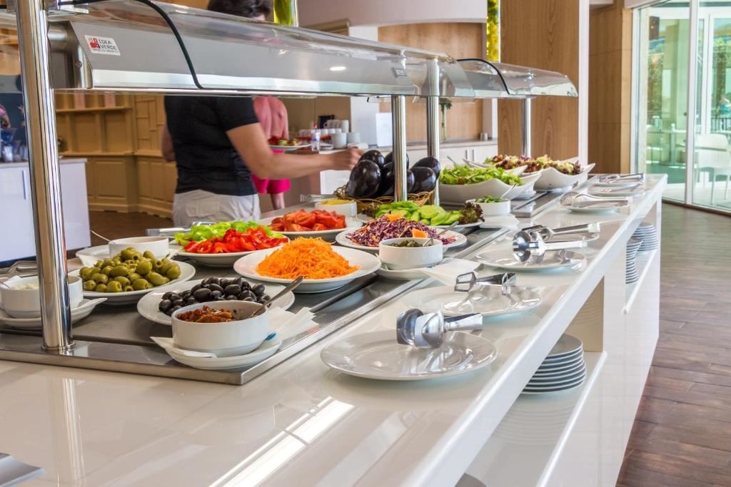 restaurants-restaurants