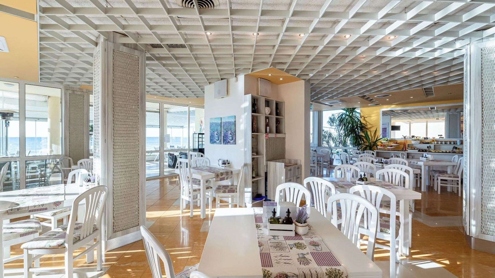 restaurants-restaurants