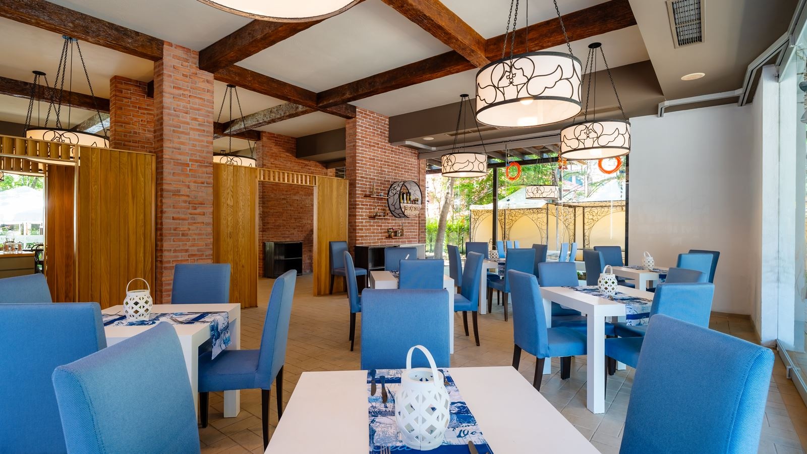 restaurants-a-la-carte-captain-black-sea--fish-restaurant