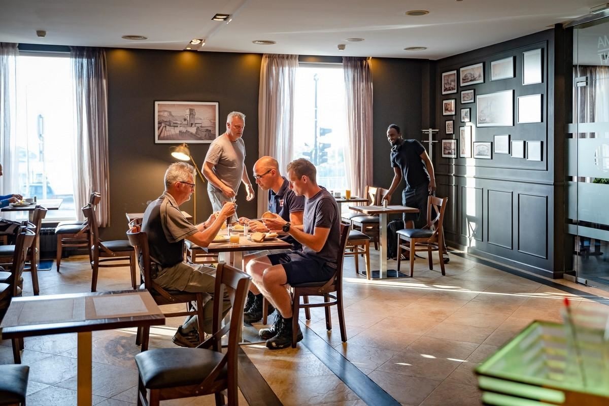 restaurants-main-restaurant