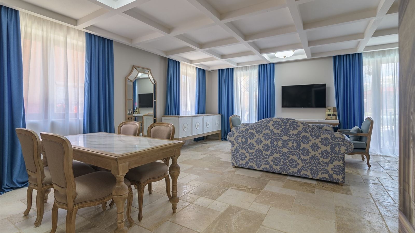 rooms-premier-villa-balcony-or-terrace