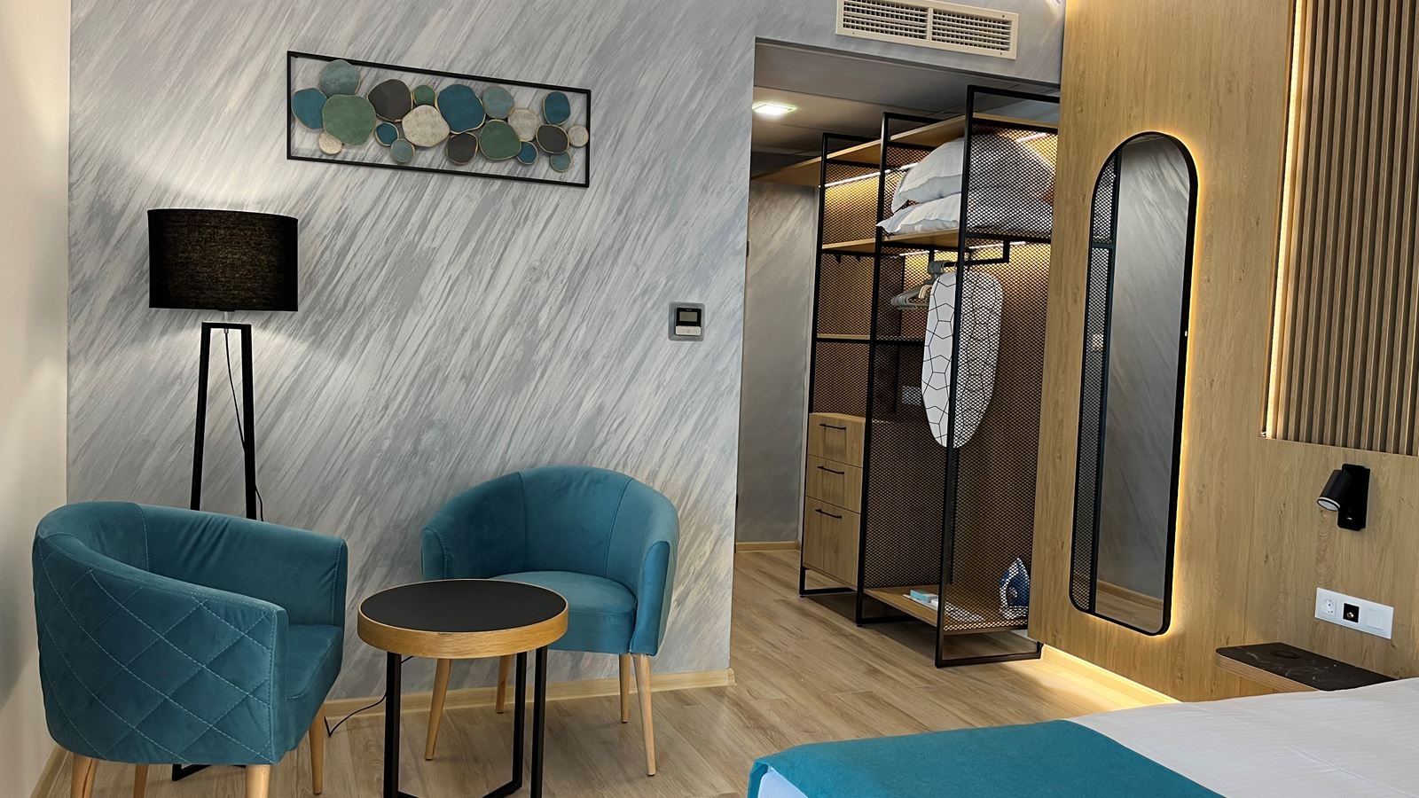 rooms-premium-room-frontal-sea-view