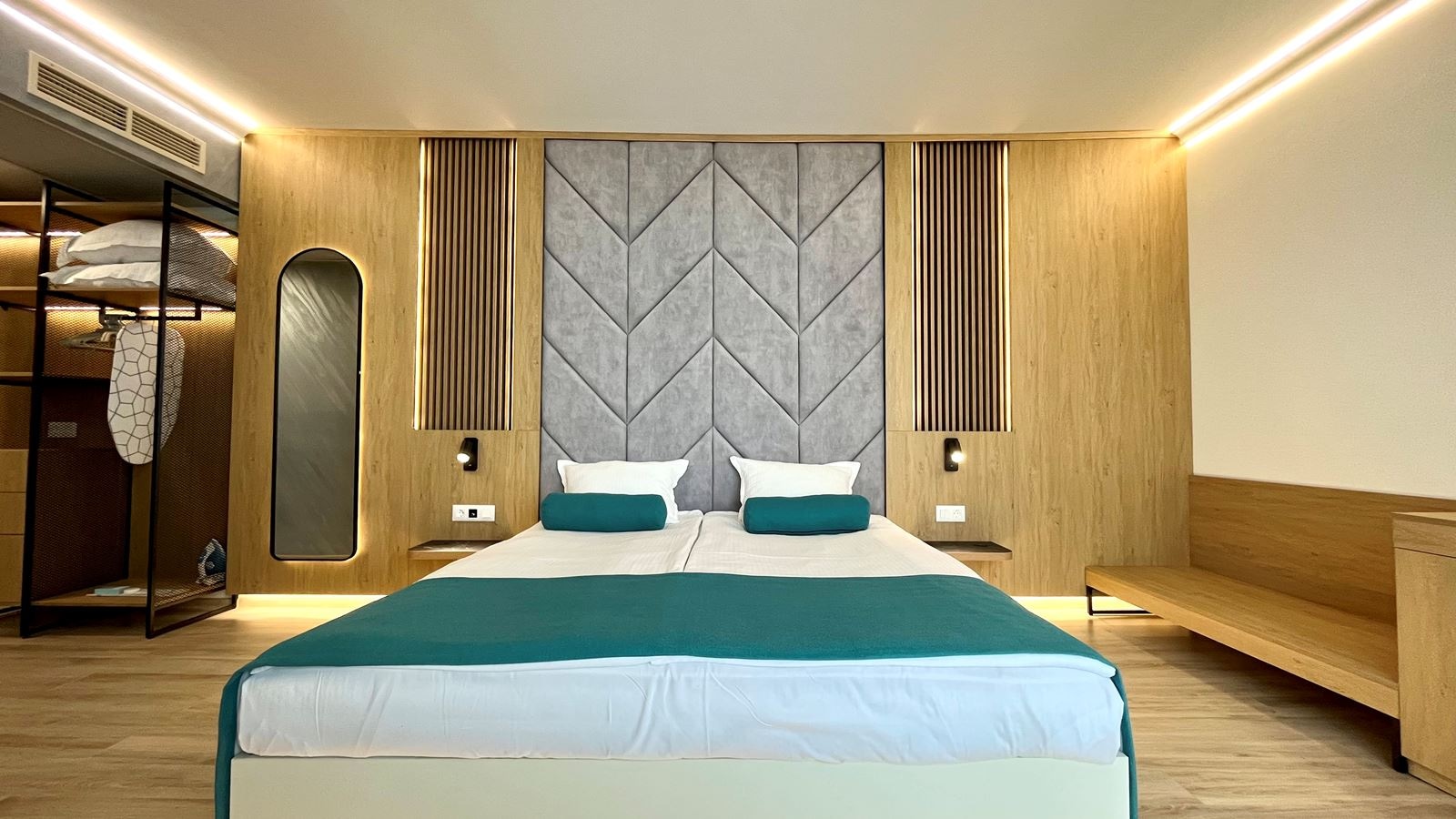 rooms-premium-room-frontal-sea-view