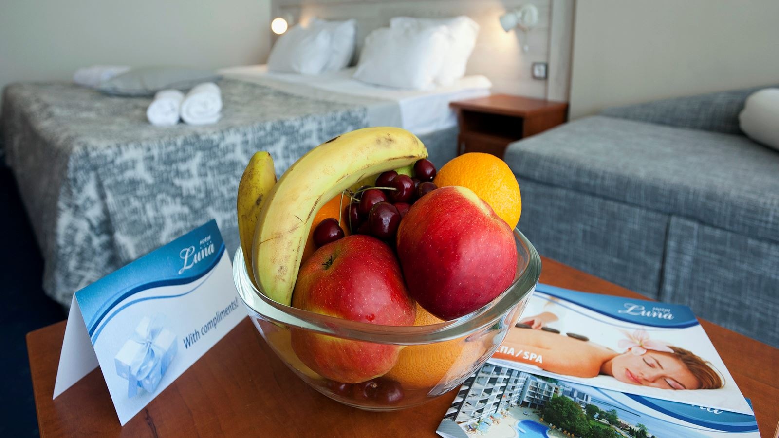 rooms-twin-standard-room-gardenview-balcony