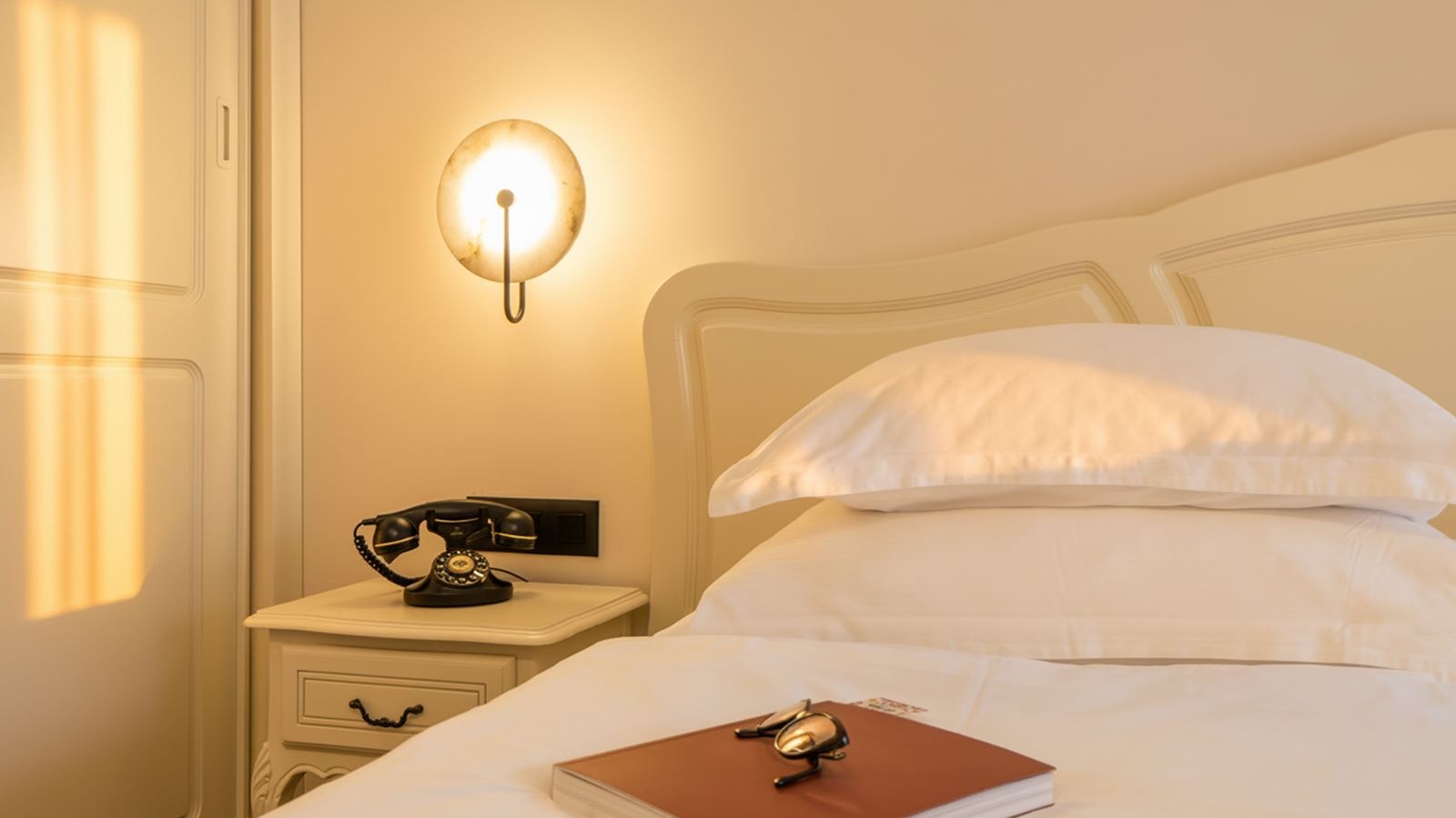 rooms-single-room