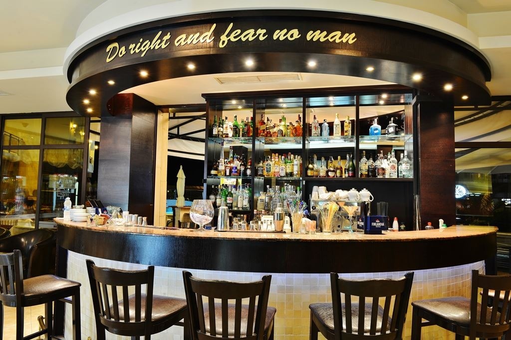 bars-lobby-bar