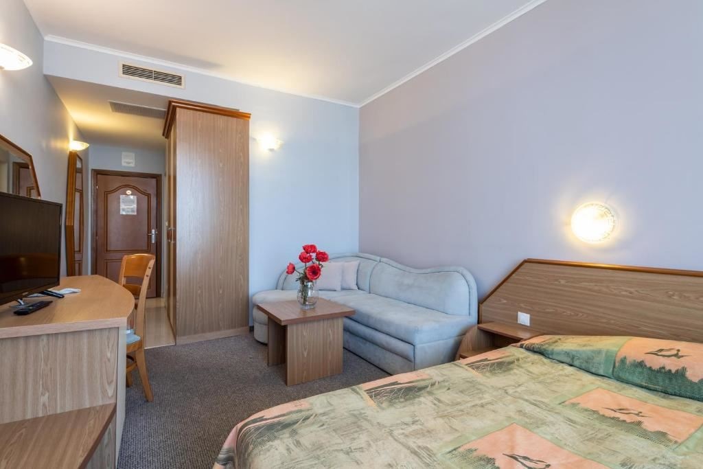 rooms-double-standard-room