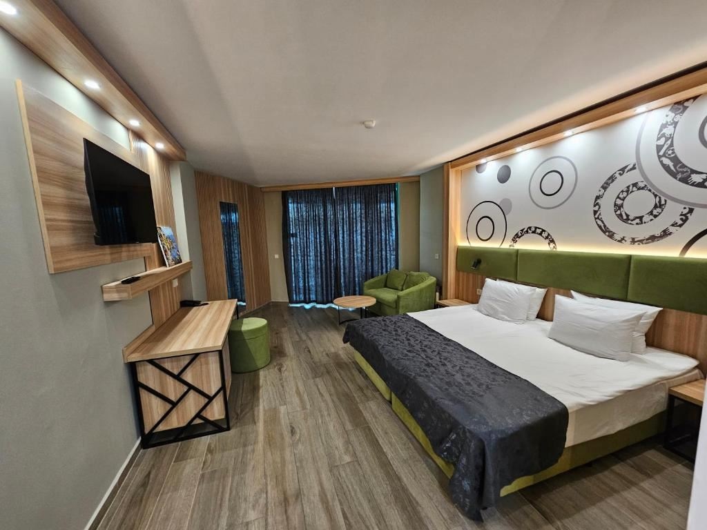 rooms-double-large-deluxe-room