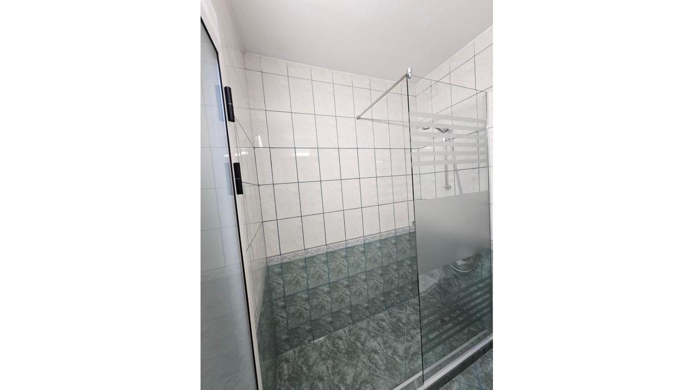 rooms-double-large-deluxe-room