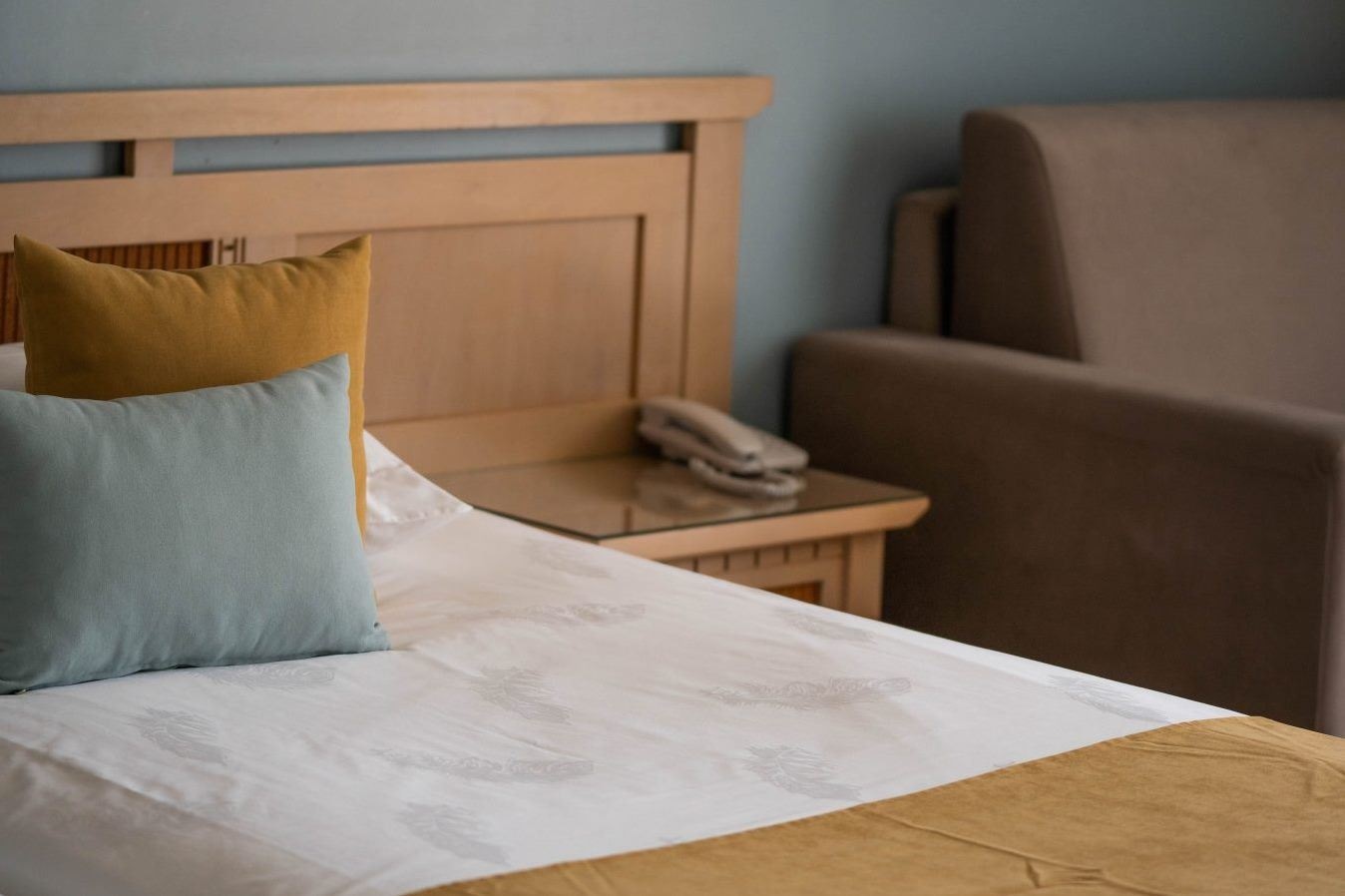 rooms-single-wchild-standard-room-lateral-sea-view