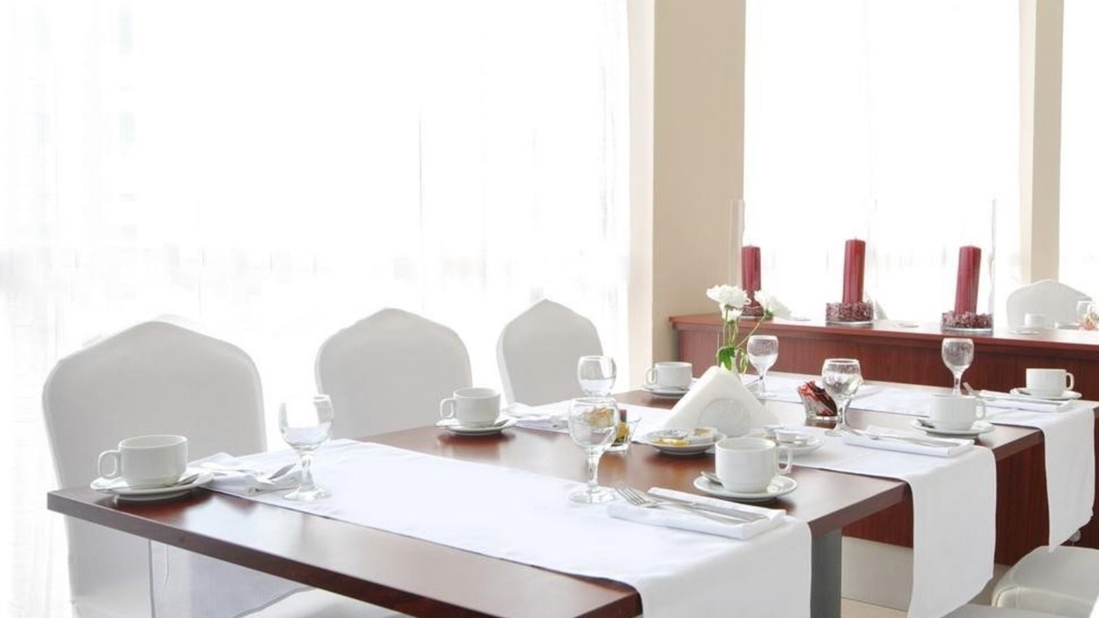 restaurants-demeter-main-restaurant