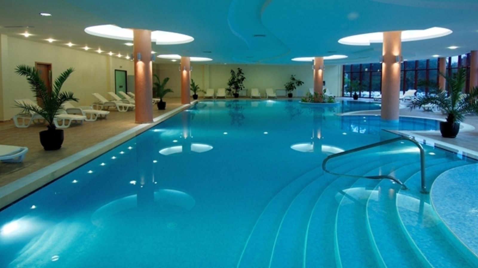 pools-indoor-pool