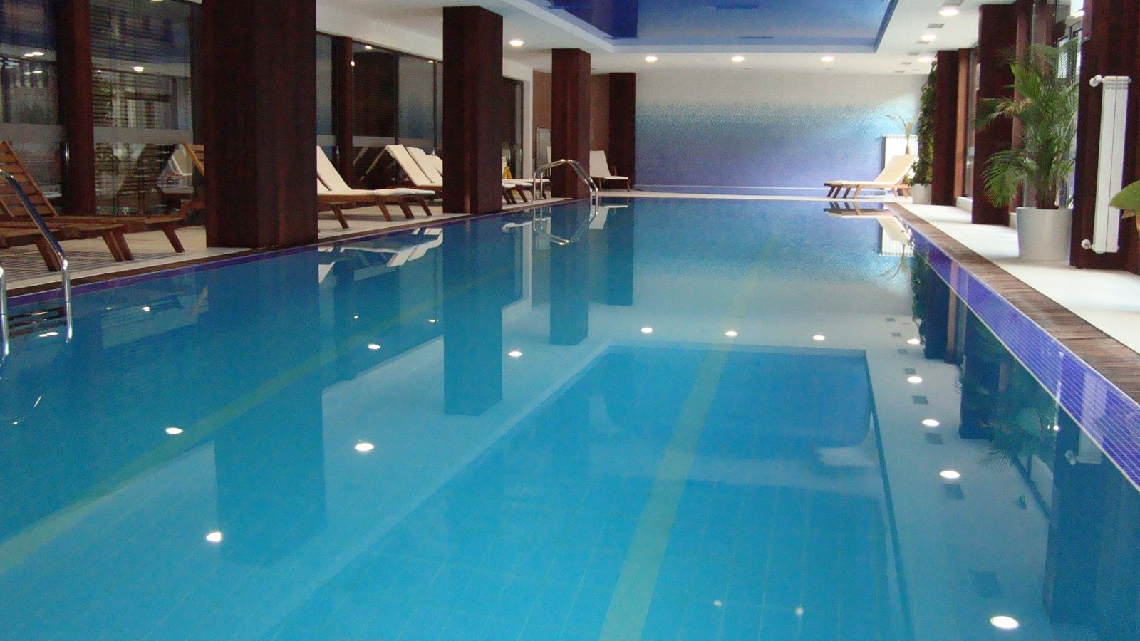 pools-indoor-pool