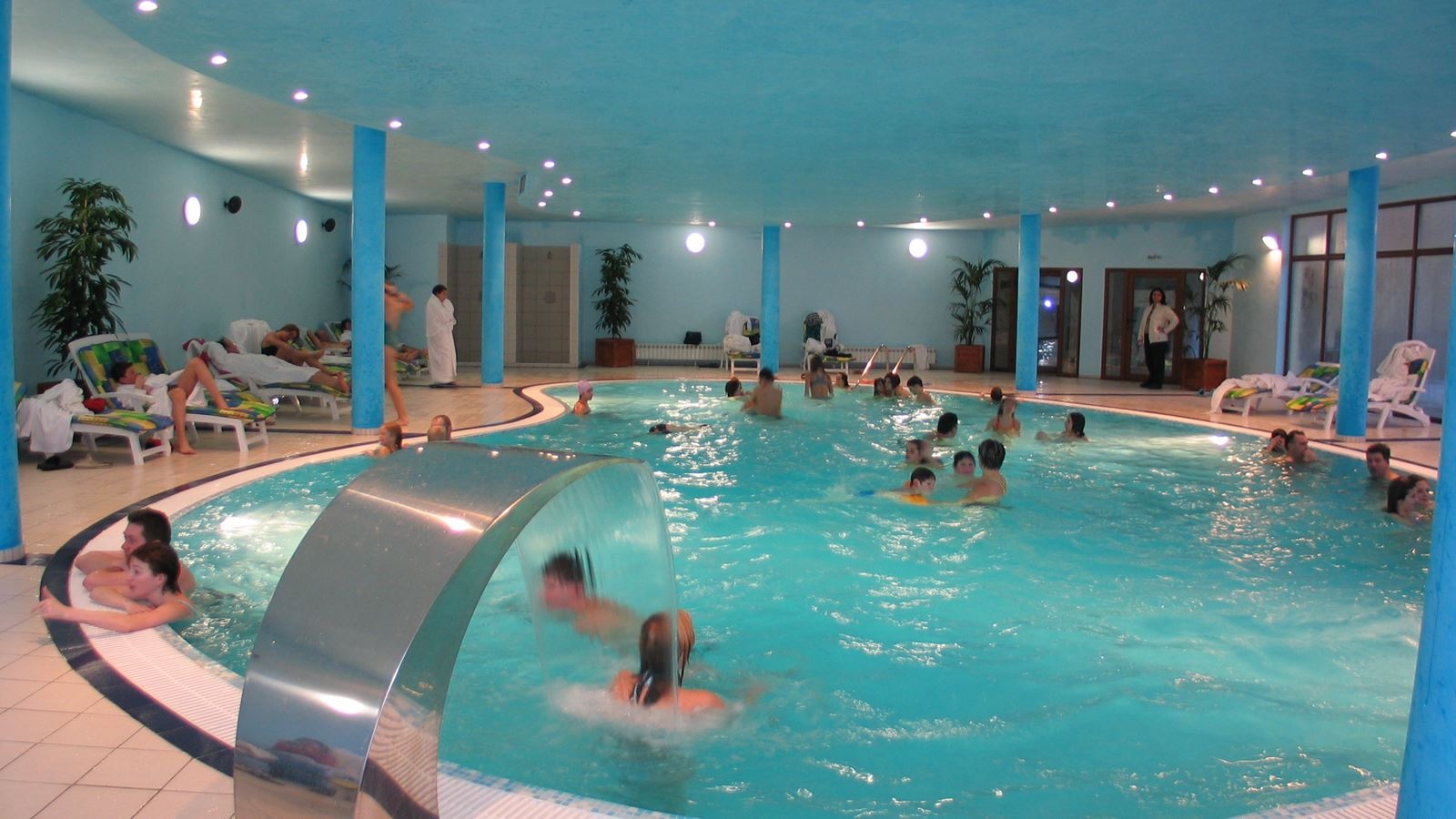 pools-indoor-pool