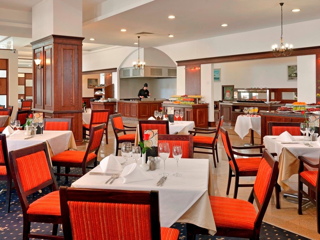 restaurants-al-dente--italian-dinner