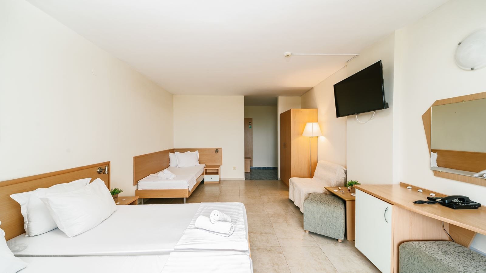 rooms-triple-room-sea-view-3+0-3+1