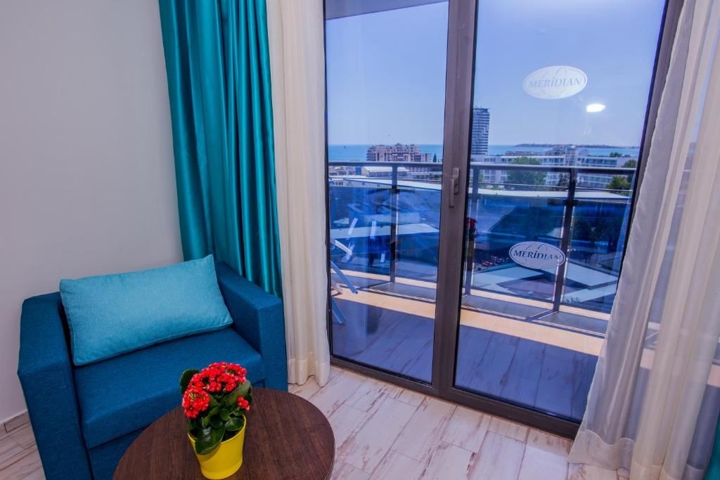rooms-superior-room