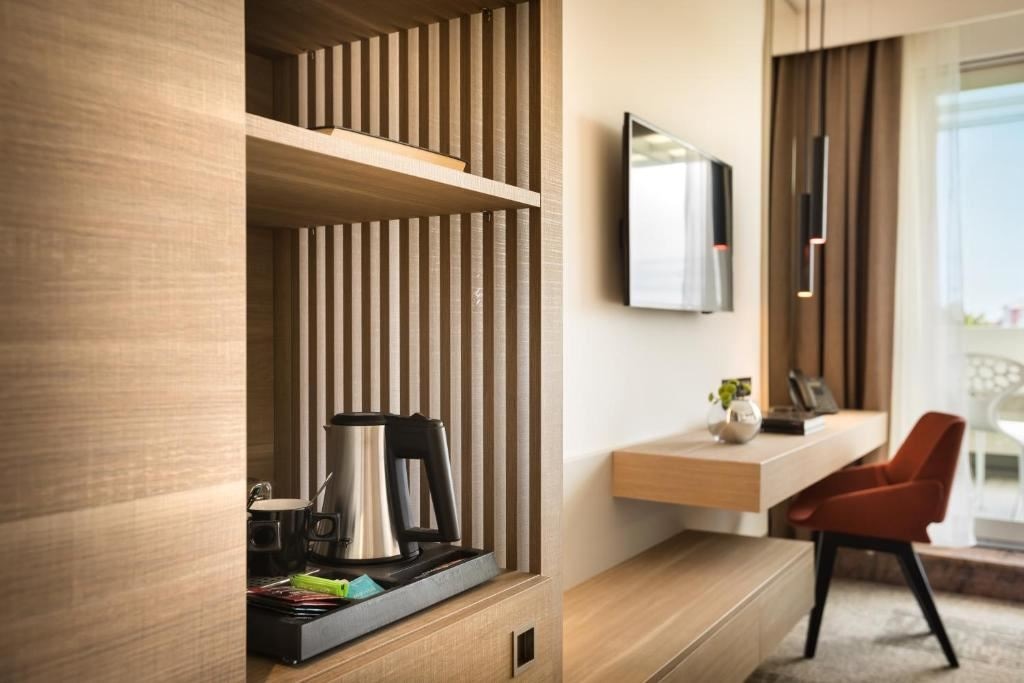 rooms-double-standard-room-balcony