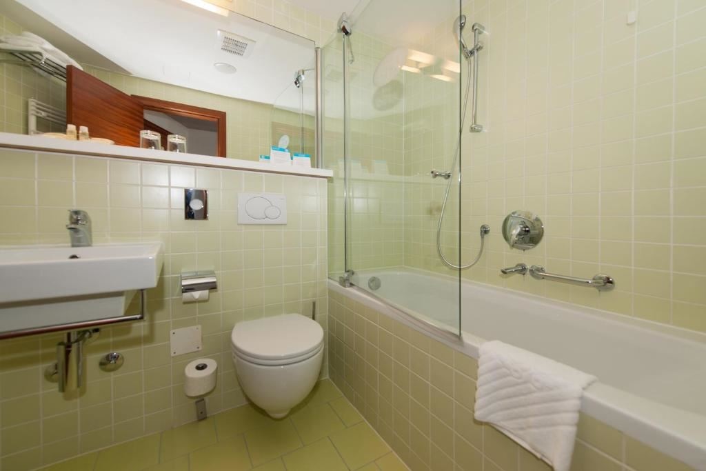 rooms-double-superior-room-balcony