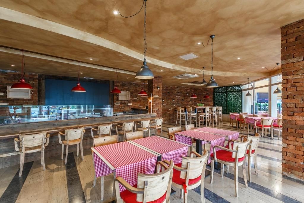 restaurants-restaurants